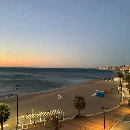 En Primera Linea/beachfront Appartement