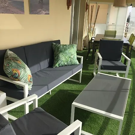 En Primera Linea/beachfront Apartment