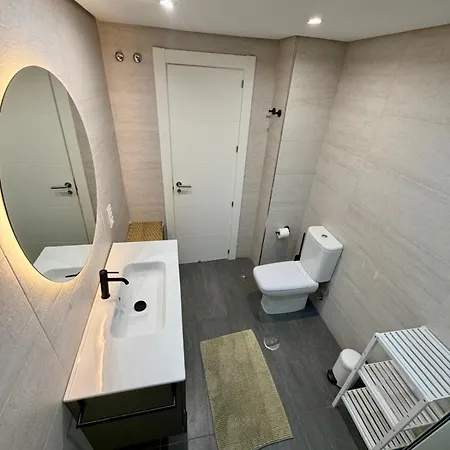 En Primera Linea/beachfront 아파트 푸엔히롤라